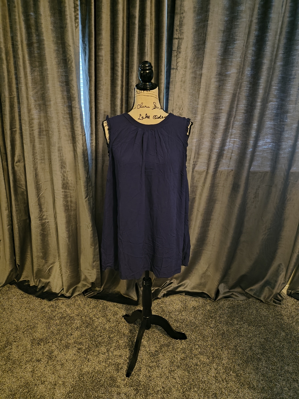 torrid Navy Blue Sleeveless Crinkle Blouse